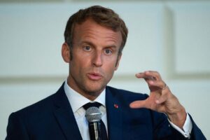 مکرون: تصمیم برای بسیج نیرو در روسیه اشتباه است