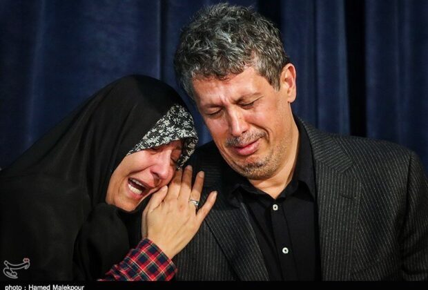 او «مرخصی» از زندان گرفت /  مهدی هاشمی در مراسم ششمین سالگرد درگذشت پدرش، آیت‌الله هاشمی + عکس