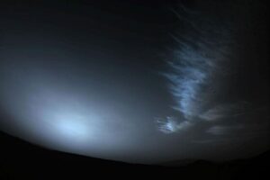 شکار مریخ‌نورد از تراکم عجیب ابرها در فضا/ عکس