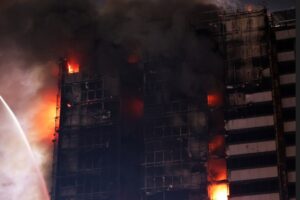 ببینید  جزئیات جدید از علت آتش سوزی بیمارستان گاندی