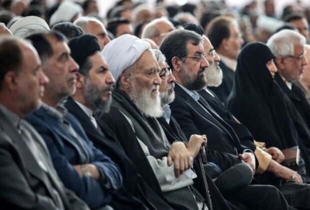 انتقاد تند رسانه اصولگرا از عملکرد انتخاباتی اصولگرایان /به ما هم بگویید چه می کنید! /حنای «شفافیت» دیگر رنگی ندارد