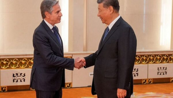 ببینید  حرکت جنجالی وزیر خارجه آمریکا با رئیس جمهور چین