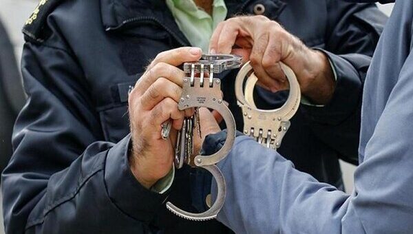بازداشت ۱۱۵ زن و ۱۴۶ مرد در غرب تهران؛ چرا؟/ عکس