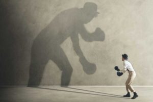 بشنوید  دشمن شما کیست؟