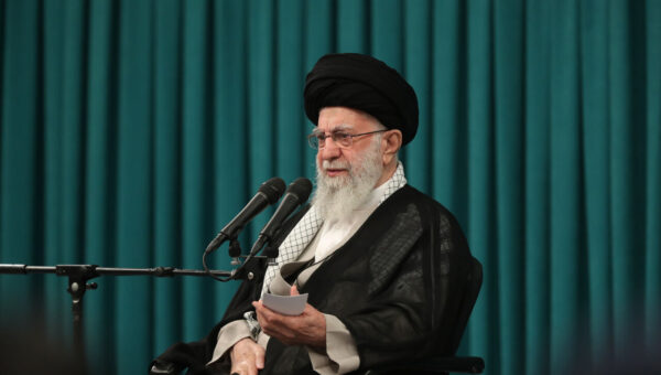 ببینید  انتشار سخنان حضرت آیت‌الله خامنه‌ای در قلب تل‌آویو توسط نیروهای عملیاتی حزب‌الله لبنان