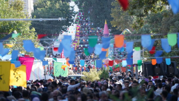 آغاز جشن بزرگ میهمانی امت احمد با حضور پر شور مردم سنندج 