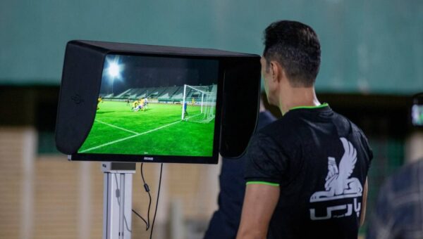 بازی های معوقه استقلال و پرسپولیس با VAR