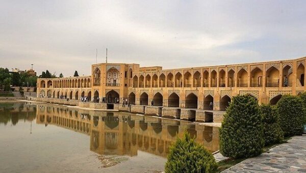 زاینده رود تا دو سال آینده احیا و پر آب می شود