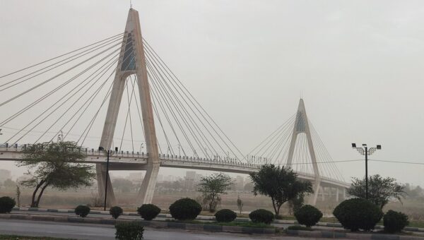 اینجا اهواز است به وقت آلودگی گرد و غبار و سرما