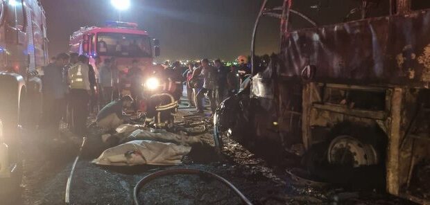 ببینید  جزئیات تصادف مرگبار اتوبوس اسکانیا در محور چترود-راور