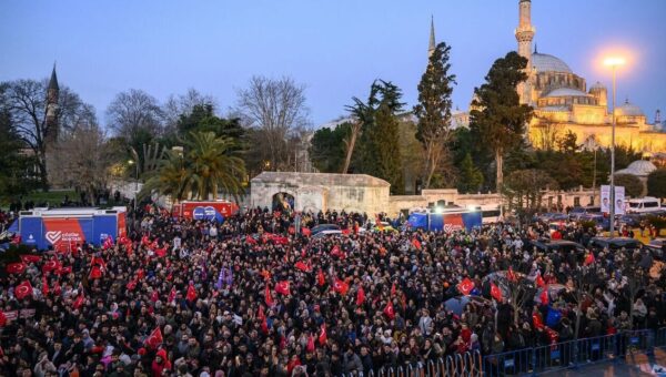 وزیر کشور ترکیه: ۳۴۳ نفر در شب گذشته دستگیر شدند