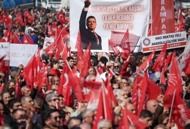 پیوستن صدها هزار نفر به اعتراضات گسترده در استانبول