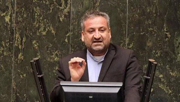 تذکر یک نماینده مجلس به تیم مذاکره کننده ایران؛ با دولتی که مظهر بلاهت و توحش متمدن و نماینده دموکراسی احمق و آزادی‌ لش است، مذاکره می‌کنید