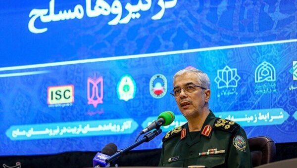 ببینید  بازدید سردار سرلشکر باقری فرمانده ستاد کل نیروهای مسلح از آخرین دستاوردهای سازمان صنایع دفاع
