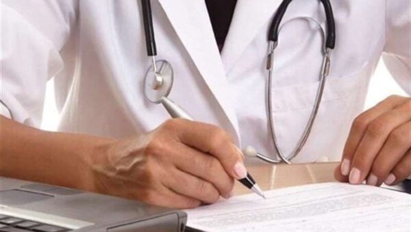 چرا اعتماد جامعه به پزشکان نسبت به قبل در حال کاهش است؟