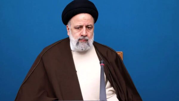 واکنش آیت الله هاشمی به برپایی یک نمایشگاه توسط ابراهیم رئیسی