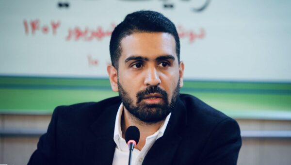 مسئولیت دولت در قبال آموزش حق بر هویت ملی به کودکان