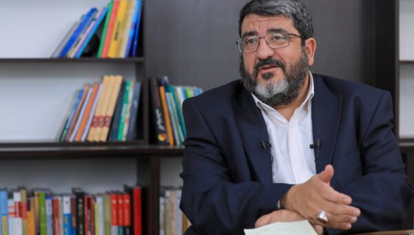 ببینید  حمله فواد ایزدی چهره نزدیک به جلیلی به رئیس ستاد کل نیروهای مسلح: نباید پیام صلح بفرستد و …!