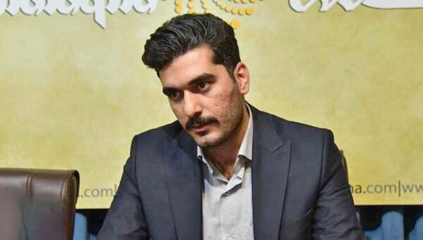 چه کسی وزیر پیشنهادی اقتصاد را به مجلس معرفی می‌کند؟