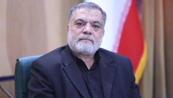 انتقادات یک نماینده مجلس از سیستم بانکداری/ مردم می‌گویند اسمش را جمهوری اسلامی گذاشتید اما قوانین بانک‌ها و دستگاه‌های اقتصادی پیرو مکاتب کفر هستند