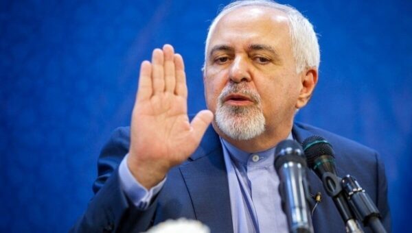 ظریف: اگر تا قیامت غصه بخوریم چرا جنگ را دیر تمام کردیم خسارات به ما برمی گردد؟/ به حضرات گفتم روی‌تان را زیاد نکنید اینجا ما شما را محاکمه‌ می‌کنیم
