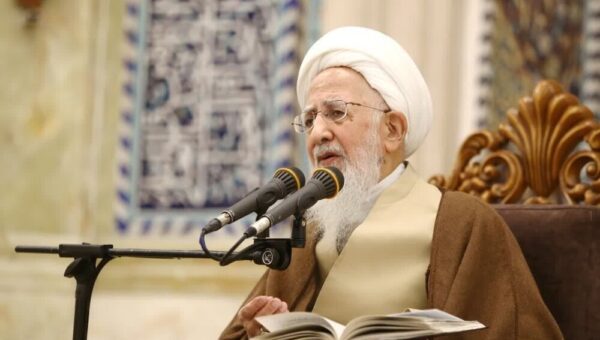 هدیه ای که آیت الله جوادی آملی از شاگردانش گرفت/ علت چه بود؟+عکس
