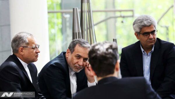 ترامپیست‌های ایرانی در جریان تغییر نام خلیج فارس کجا می‌ایستند؟/ چه کسی باید از رای خود شرمنده باشد؟