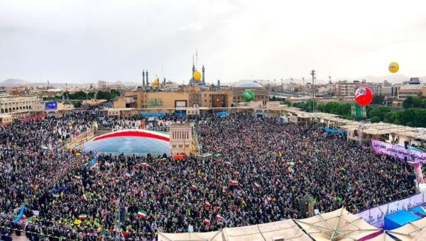 ببینید  نوای سنج و دمام به یاد جانباختگان حادثه بندرعباس در محفل ۵۰ هزار نفری روز دختر قم