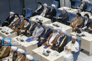 تصاویری از پزشکیان در جمع اعضای خبرگان رهبری/ اعضای خبرگان هنگام سخنرانی چه کردند؟