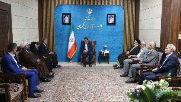 تاکید استاندار بر جذب دانشجویان بین‌المللی در سند «کرمان برفراز»