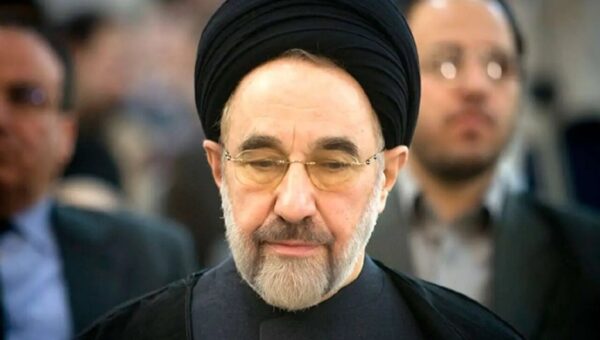 پیام سیدمحمد خاتمی به مناسبت دوم خرداد/ اصلاحات کم هزینه‌ترین و پرفایده ترین سرمایه‌ایست که ما را به سر منزل مقصود نزدیک‌تر خواهد کرد