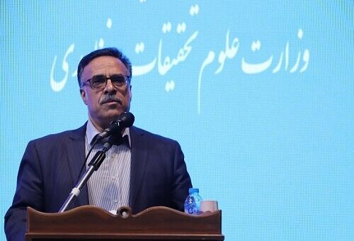 رئیس جدید دانشگاه بین‌المللی امام خمینی (ره) آغاز به کار کرد