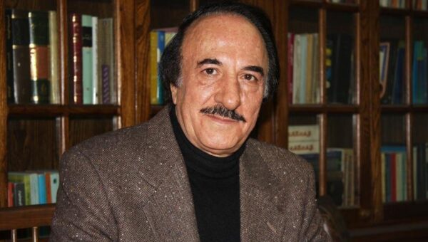 با شاه مصاحبه کردم/ با هواپیمای شخصی هویدا به تمام استان‌های ایران رفتیم