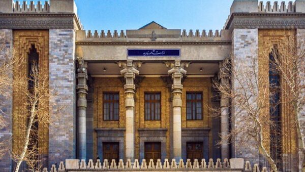 وزارت امور خارجه: تشییع شهدا نمایش وحدت ملت بود