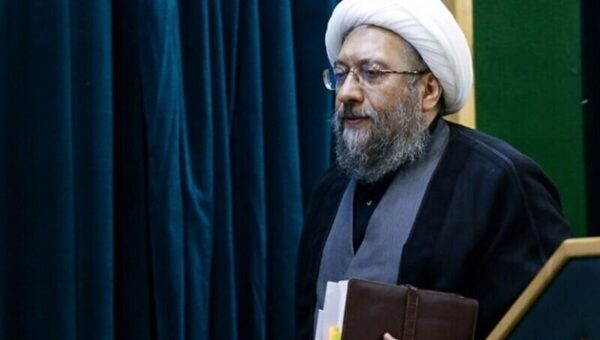 انتقاد آملی لاریجانی از رفتارهای تفرقه‌انگیز / صهیونیسم، اساس هویت اسلامی را هدف قرار داده