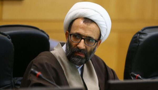 تقدیر عضو هیات رئیسه مجلس از گفت‌وگوی پزشکیان با یک مقام اروپایی؛ موضع‌گیری رئیس‌جمهور، قاطع و شجاعانه بود