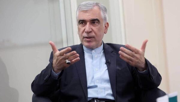 ظهره‌وند: مذاکره با آمریکا مغایر با منافع و امنیت ملی است