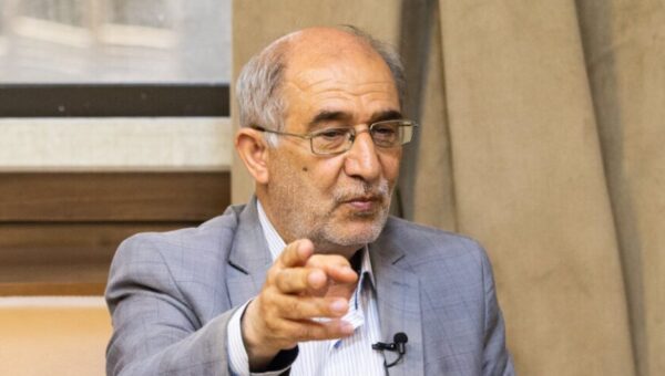 سردار علایی: با آغاز جنگ، ساعت کار شبکه‌های فارسی زبان افزایش یافت/ فروردین ۱۴۰۲ پسر شاه را به اسرائیل بردند و آماده‌اش کردند تا جایگزین نظام فعلی شود