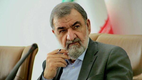 محسن رضایی: آمریکا با آبروریزی شدیدی مواجه و تحقیر شد؛ عملا یال و کوپالش ریخت، چیزی به دست نیاورد/ اسرائیل فکر نمی‌کرد که تل آویو ناامن شود
