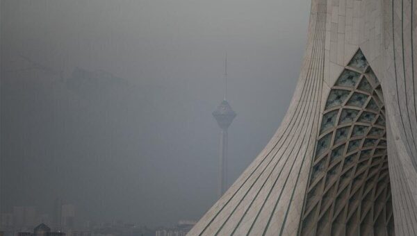 تهران در شرایط بسیار ناسالم/ چرا هوای پایتخت آلوده شد؟