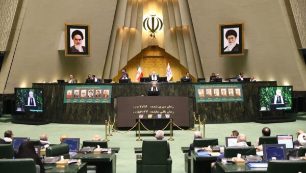 ببینید  مجلس طرح تشدید مجازات جاسوسی را اصلاح کرد؟