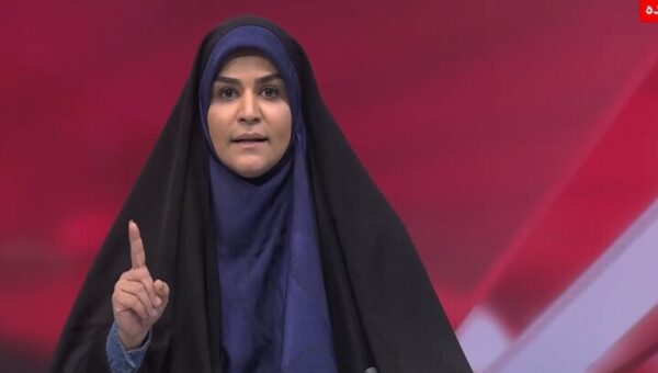 عکس  تصویری از سحر امامی در مراسم شام غریبان حسینی در حسینیه امام خمینی(ره)