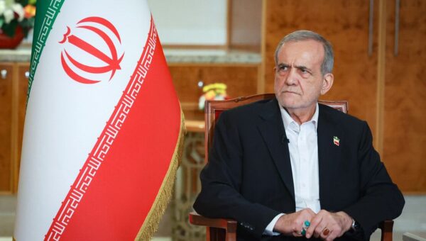 ببینید  فوری؛ روایت پزشکیان از تلاش اسراییل برای ترور او در گفتگو مجری آمریکایی