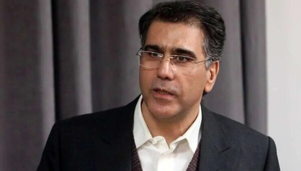 رمزگشایی معزی از برگزاری نمازجمعه به امام کاظم صدیقی/ اخطار مدعیان هسته سخت است به اصل نظام