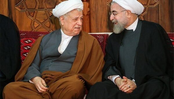 عکس/ حسن روحانی و هاشمی رفسنجانی با لباس نظامی