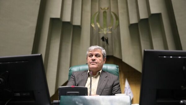 تاج‌گردون مجددا رئیس کمیسیون برنامه و بودجه شد