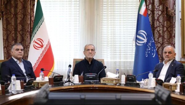 تصاویری از مسعود پزشکیان در وزارت نفت