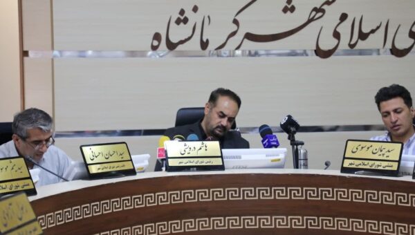 اعضای شورای شهر کرمانشاه برای انتخاب شهردار تعجیل نکنند