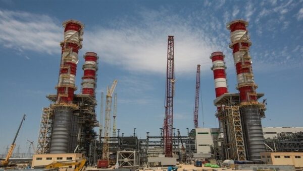 عملیات اجرایی نیروگاه پنج مگاواتی برق در جزیره هرمز آغاز شد