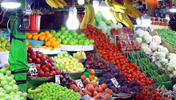 عکس  قیمت‌های باورنکردنی در فاکتور یک میوه‌فروشی در سال ۱۳۹۶؛ به خواب اصحاب کهف رفته‌ایم؟